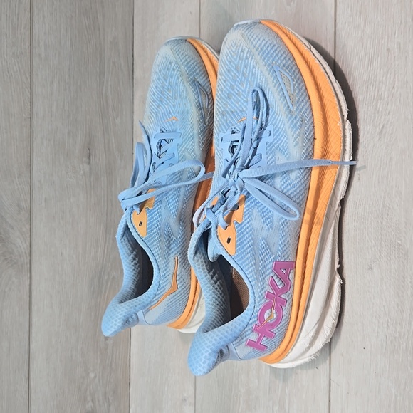 Hoka One One  Women's Clifton 9 Running Athletic Shoes Sneakers Sz 9.5B - Picture 2 of 12